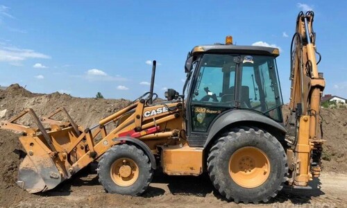 Аренда экскаватора-погрузчика Case 580 Super R