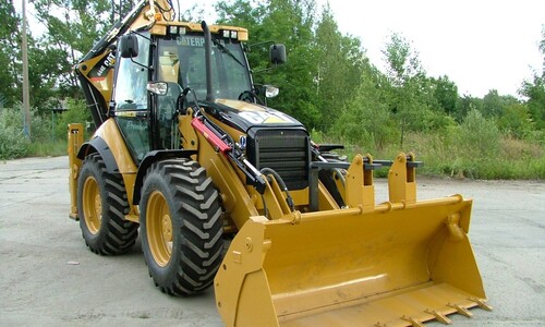 Аренда экскаватора-погрузчика Caterpillar 444E