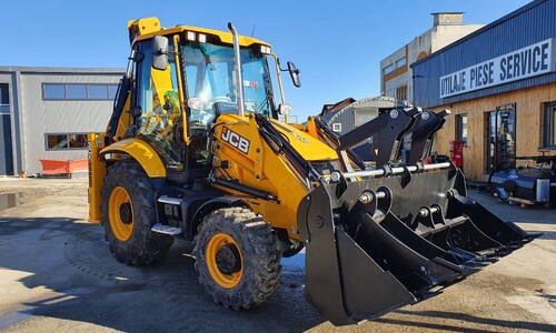 Аренда экскаватора-погрузчика JCB 3CX SM