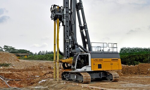 Сваебная установка Liebherr LRB 255